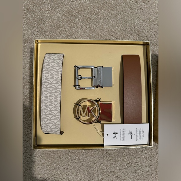 BNWT Micheal Kors belt set - Picture 2 of 5